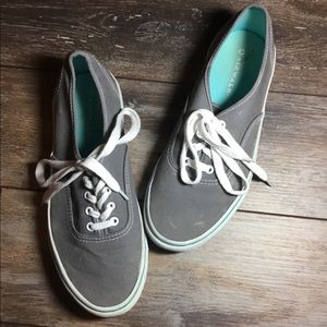 Grey and teal Airwalk tennis shoes